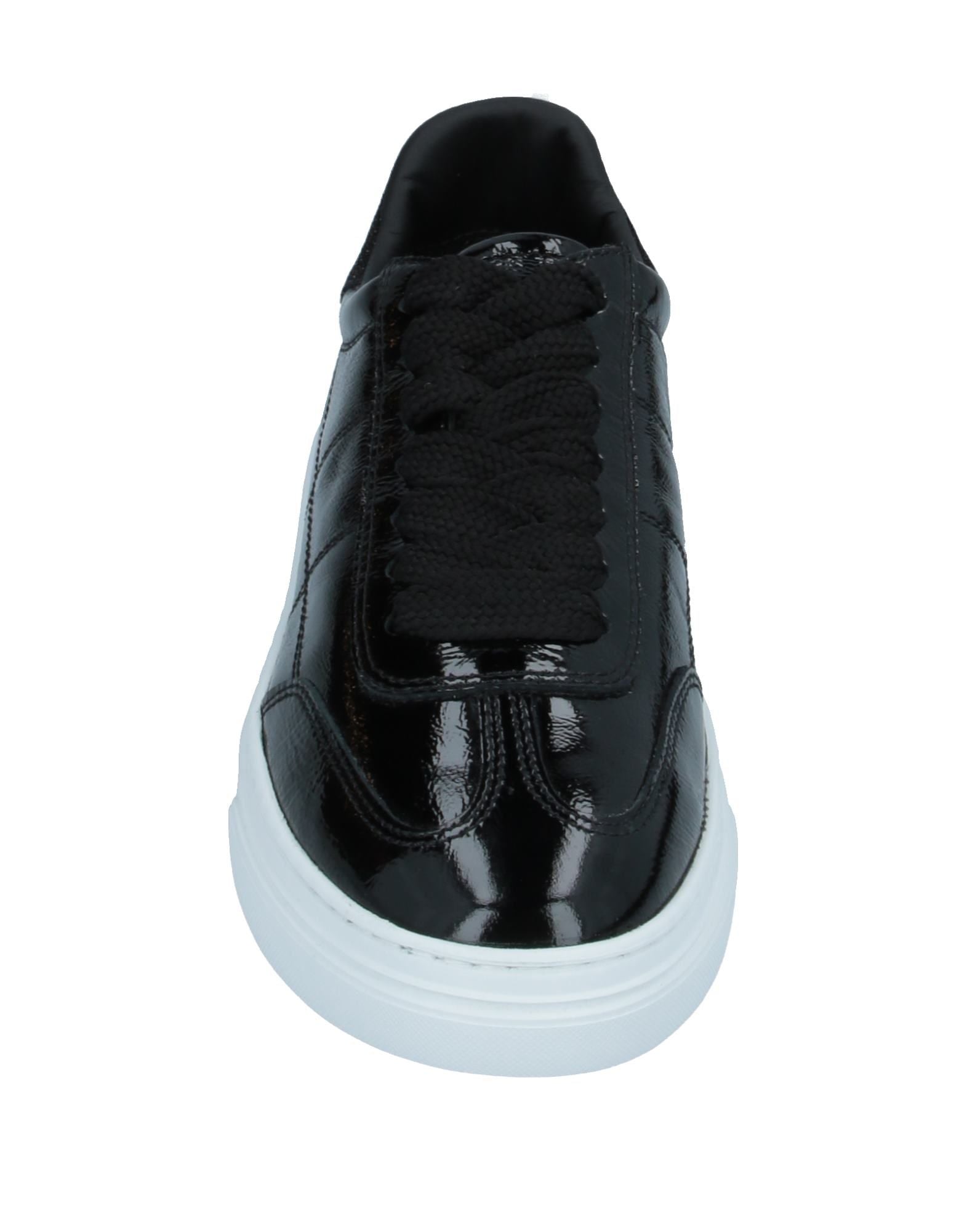HOGAN Sneakers