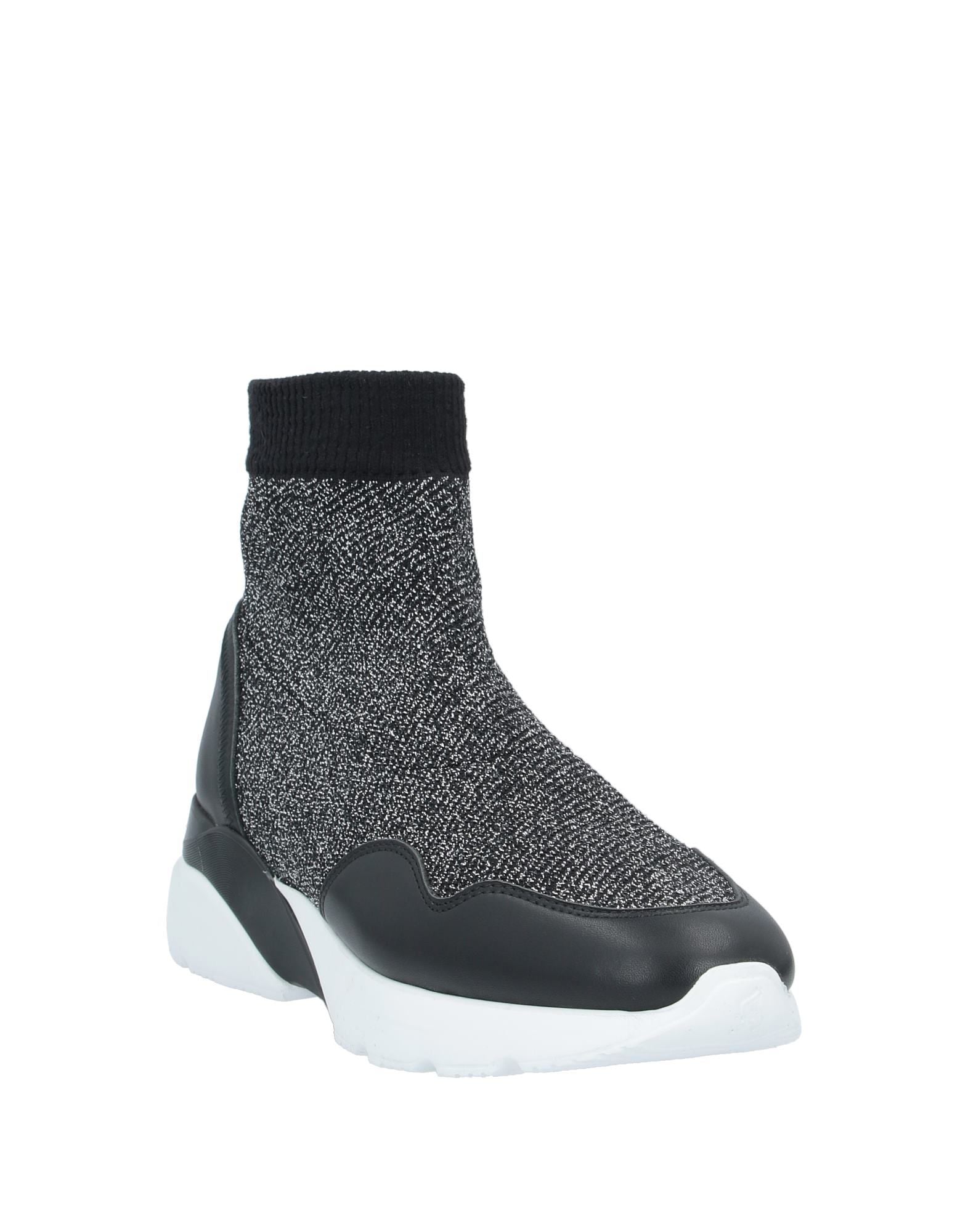 HOGAN Sneakers
