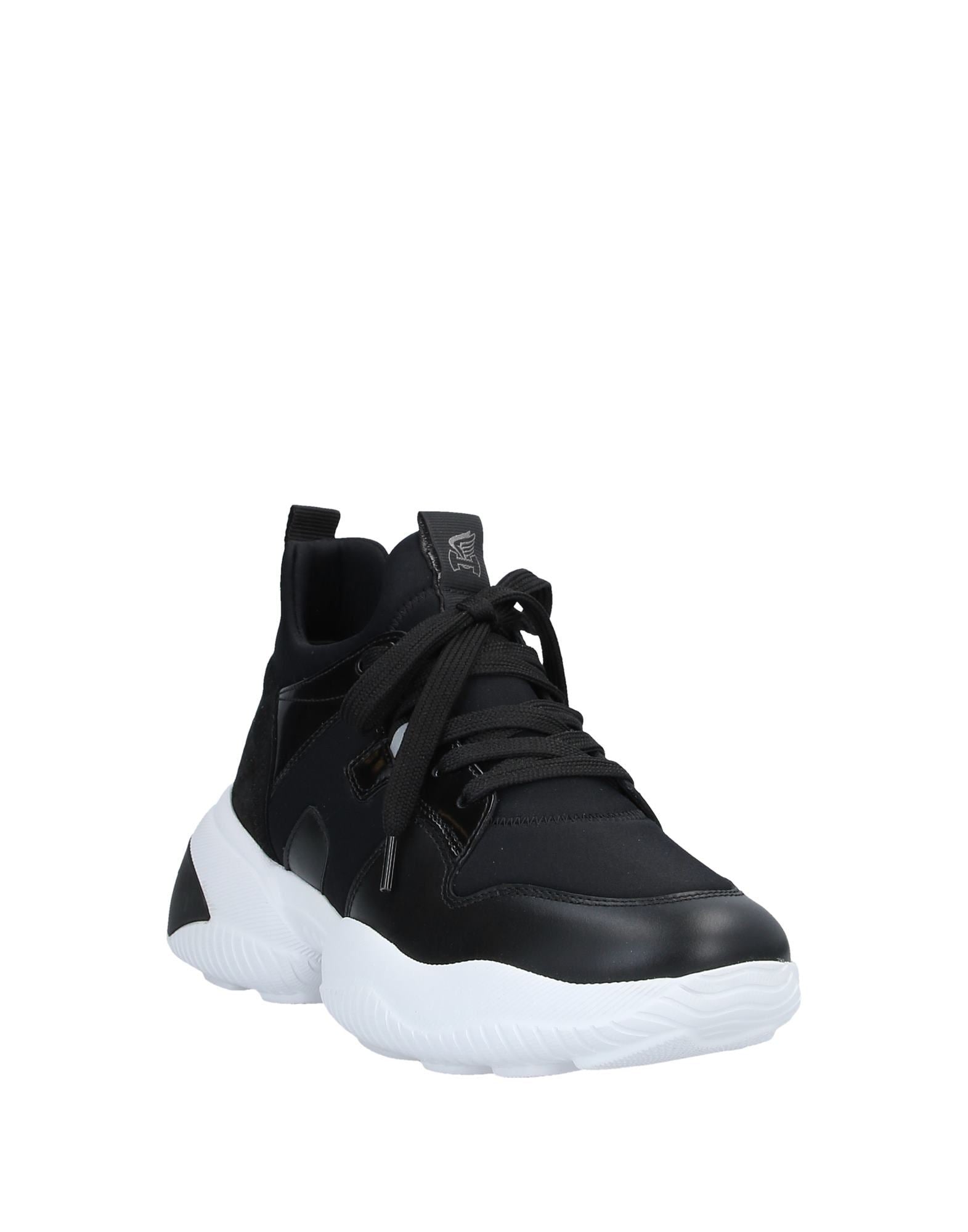 HOGAN Sneakers