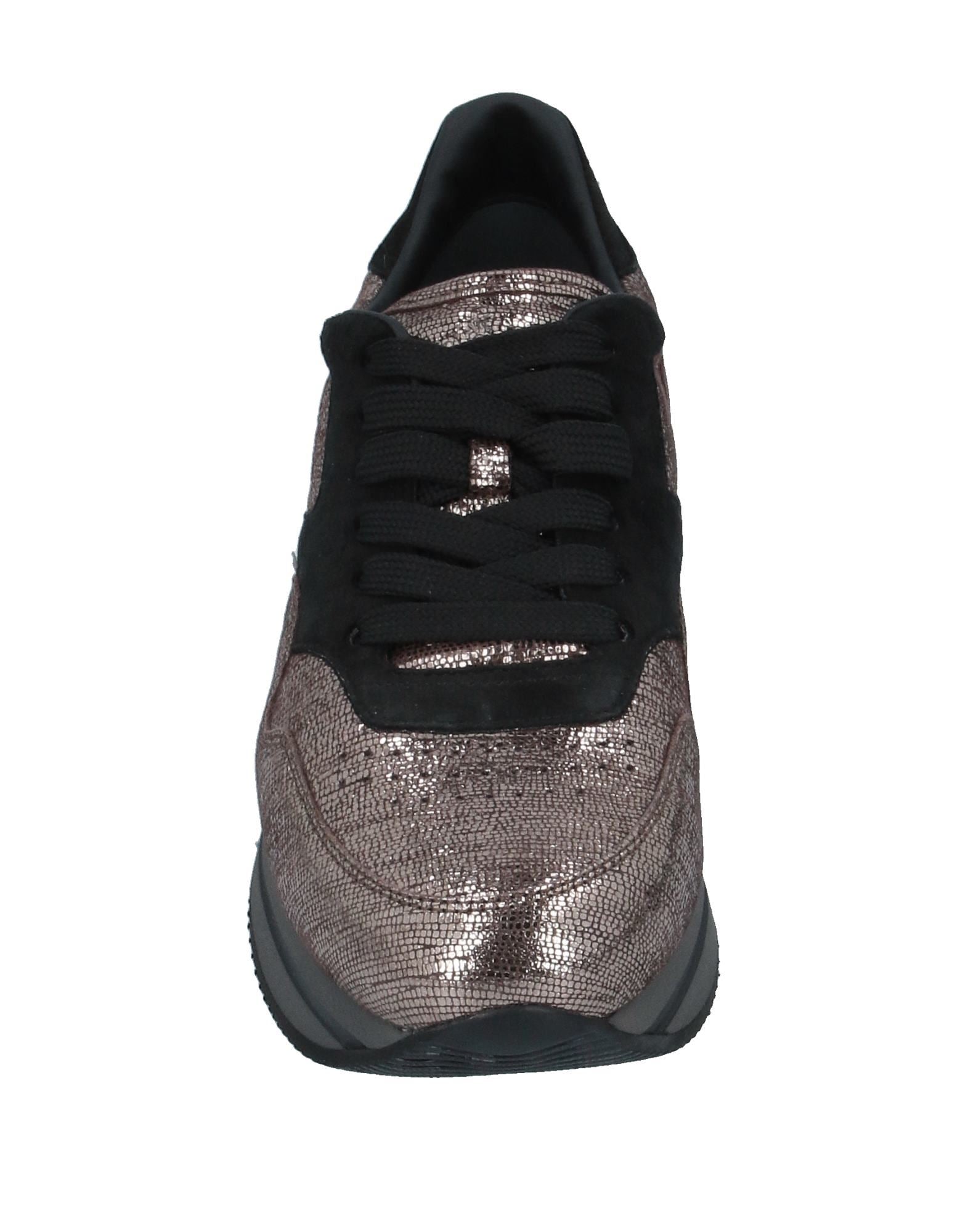 HOGAN Sneakers
