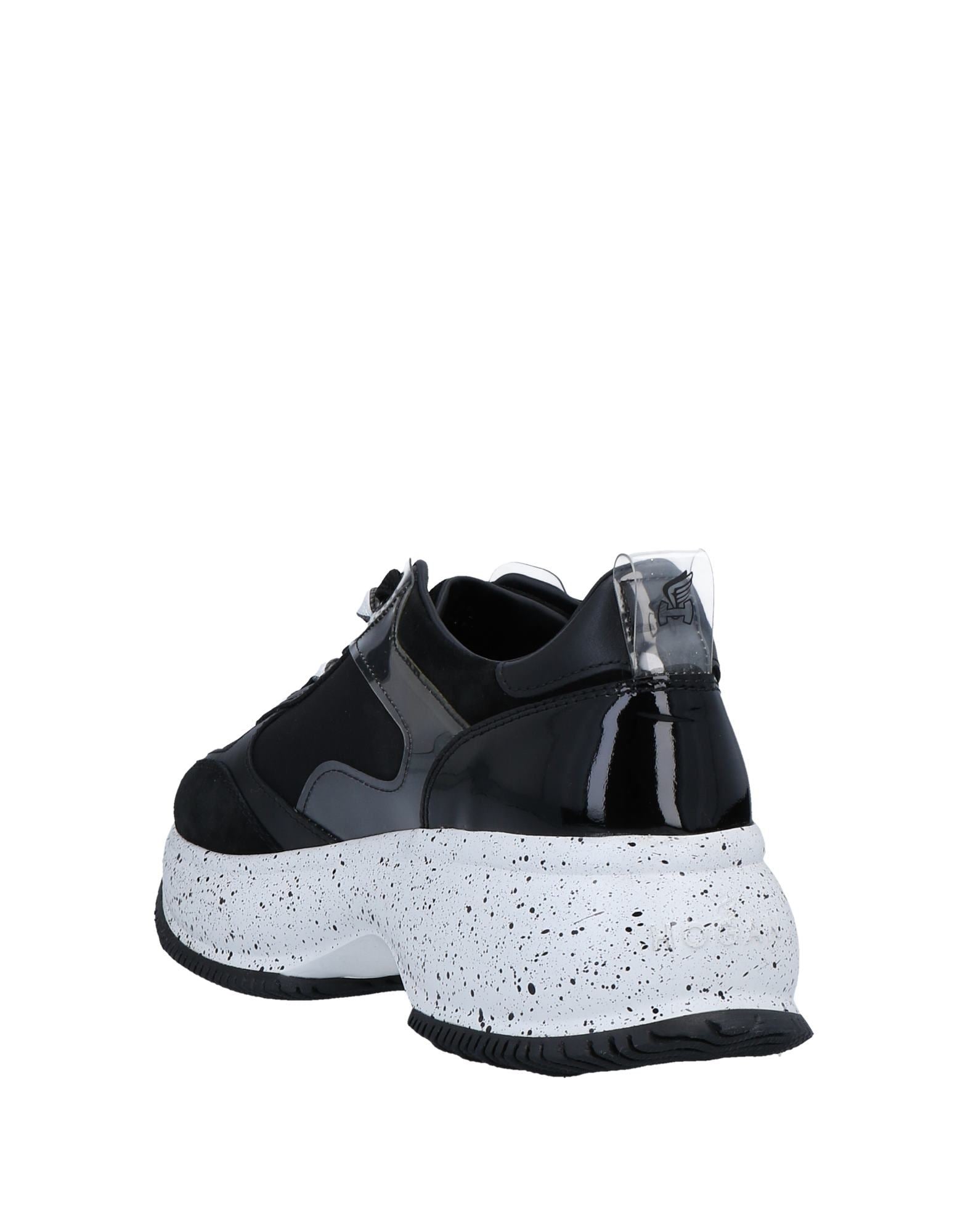 HOGAN Sneakers