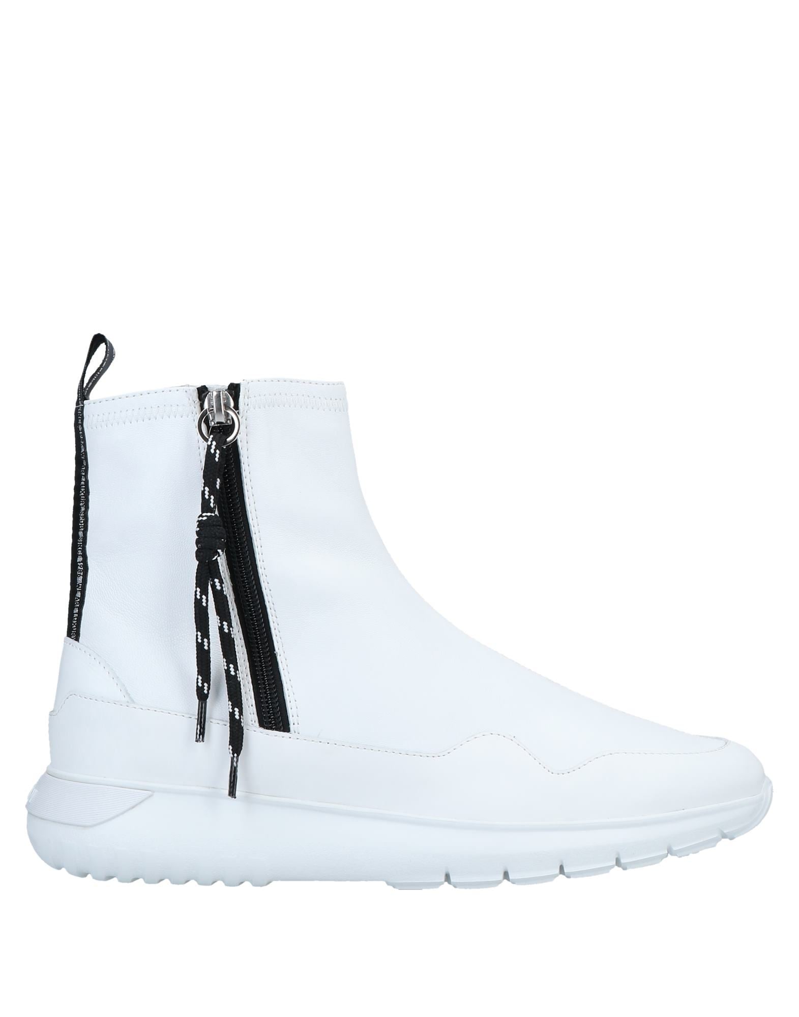 HOGAN Sneakers