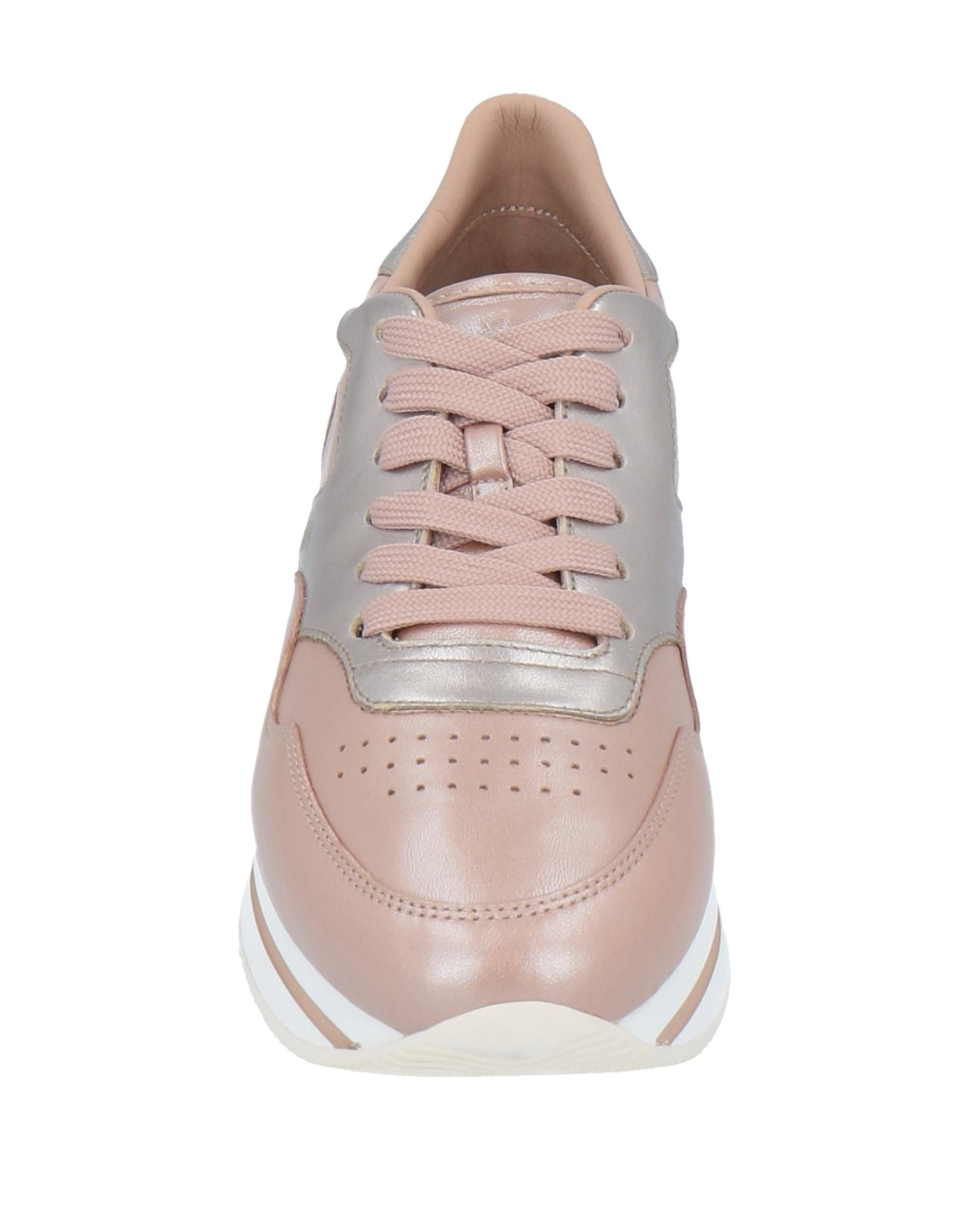 HOGAN Sneakers