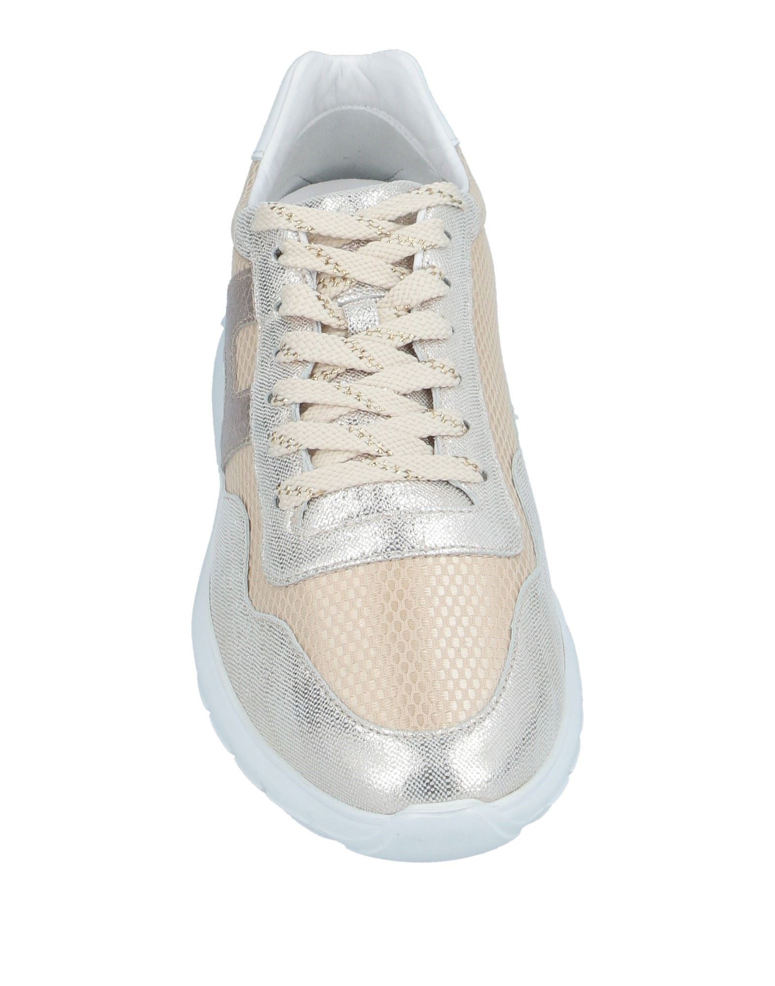 HOGAN Sneakers