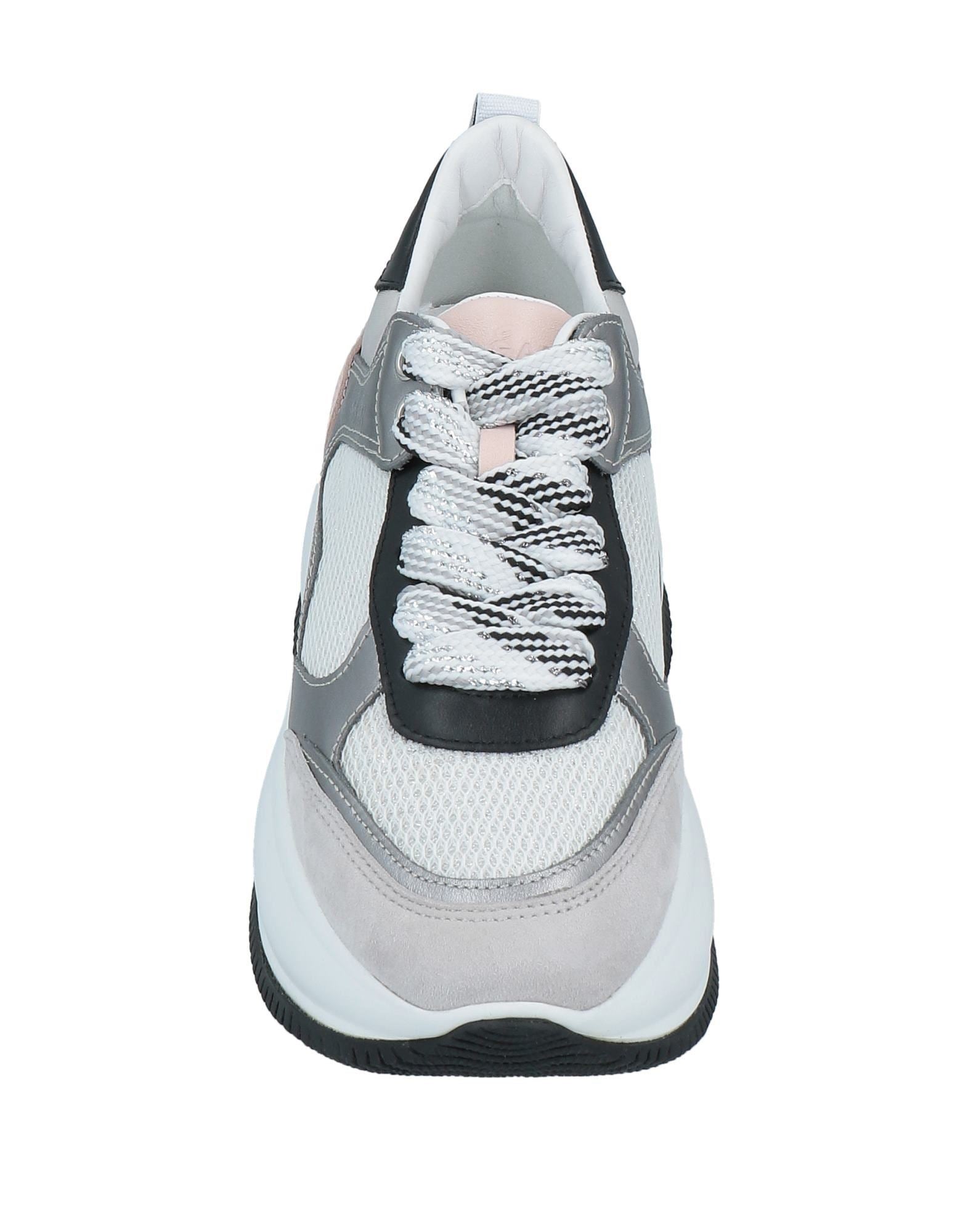 HOGAN Sneakers
