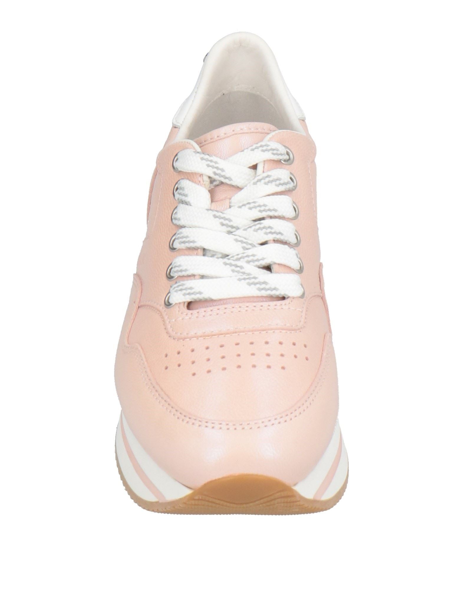 HOGAN Sneakers